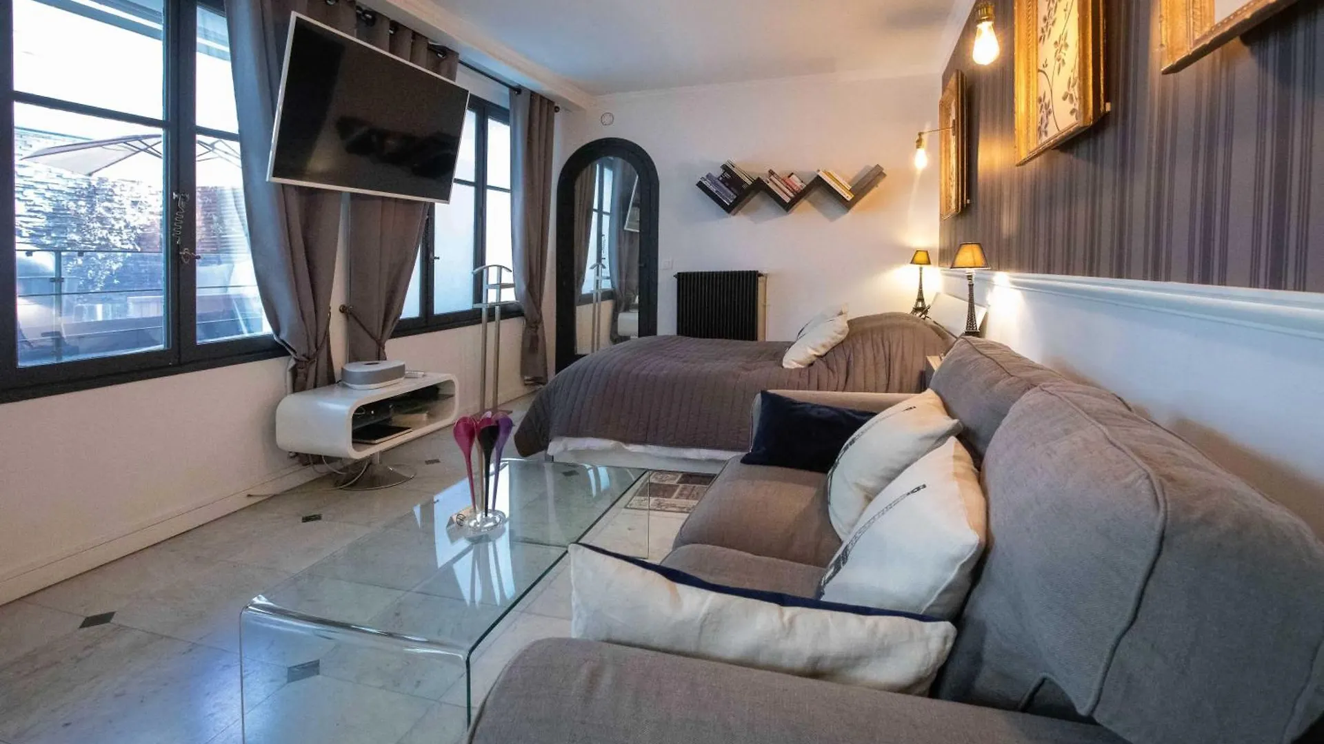 Apartment Ferienwohnung L'Etonnante Campagne A Paris